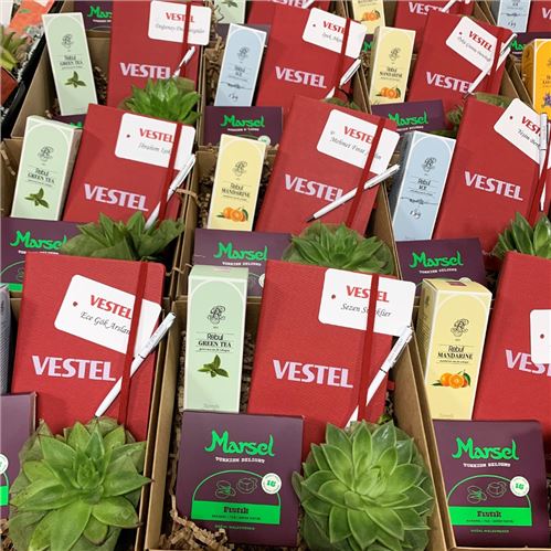 vestel-yeni-ofise-gecis-hediye-kutulari